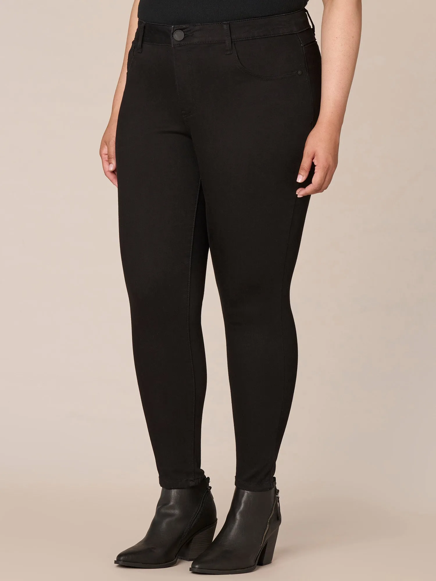 Ab"solution® Black Modern High Rise Plus Ankle Length Jeans