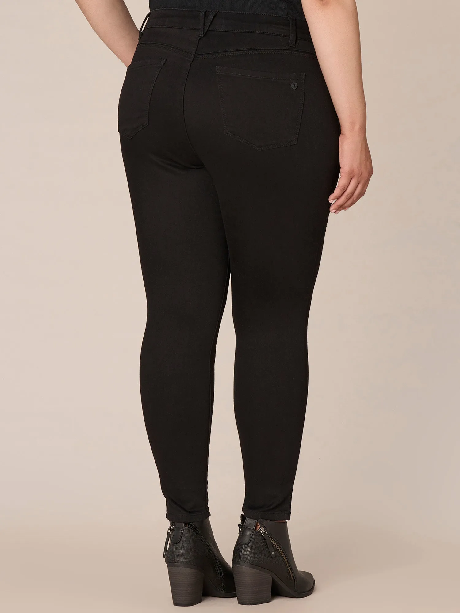 Ab"solution® Black Modern High Rise Plus Ankle Length Jeans
