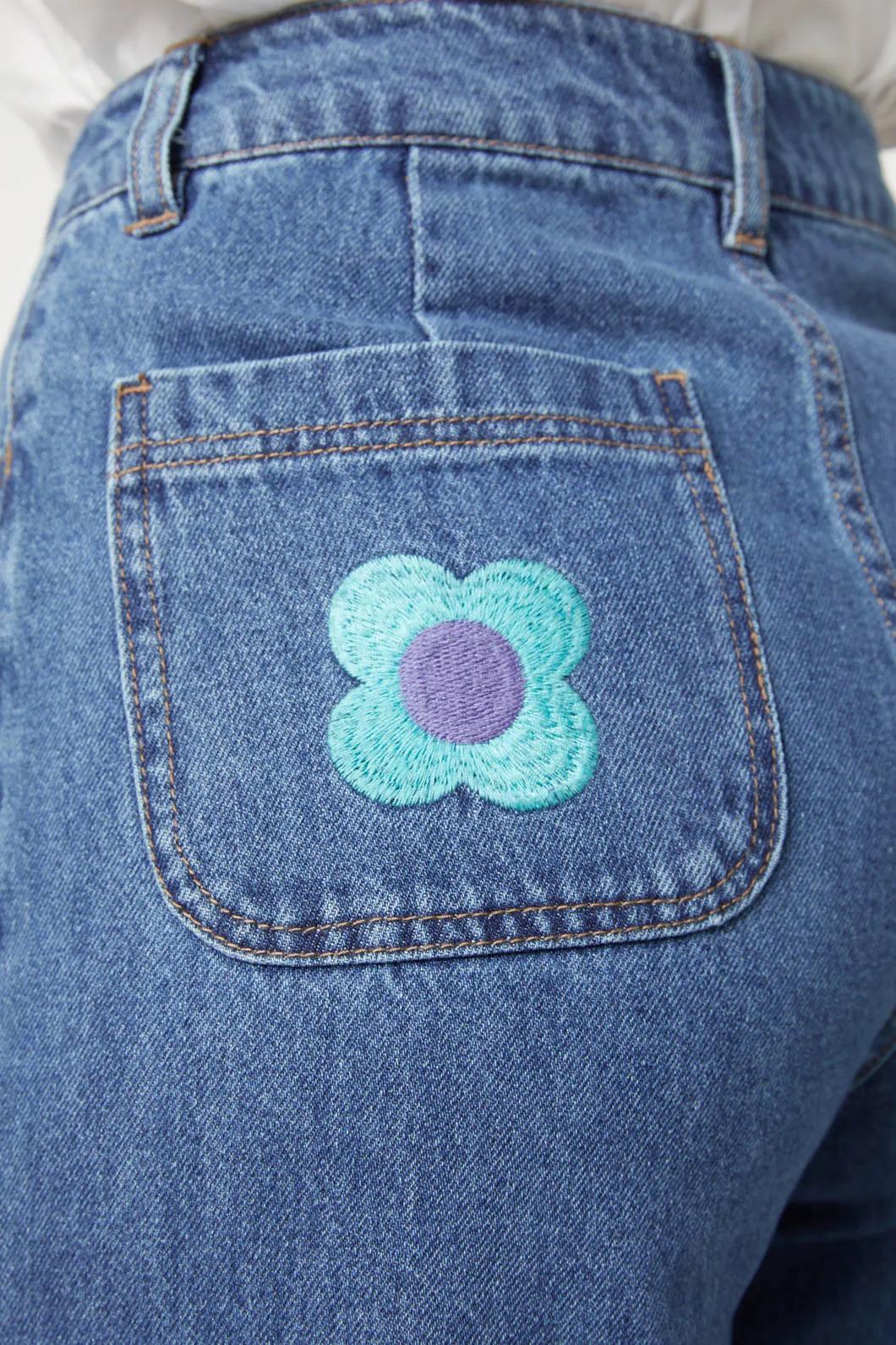 Betty Emb Jean