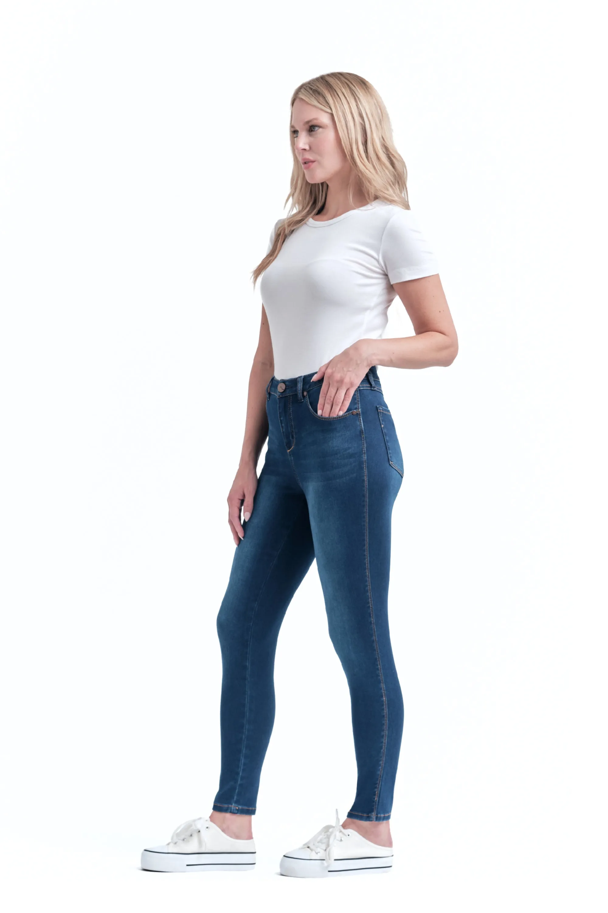 Gia Butter Ankle Skinny in Lennox