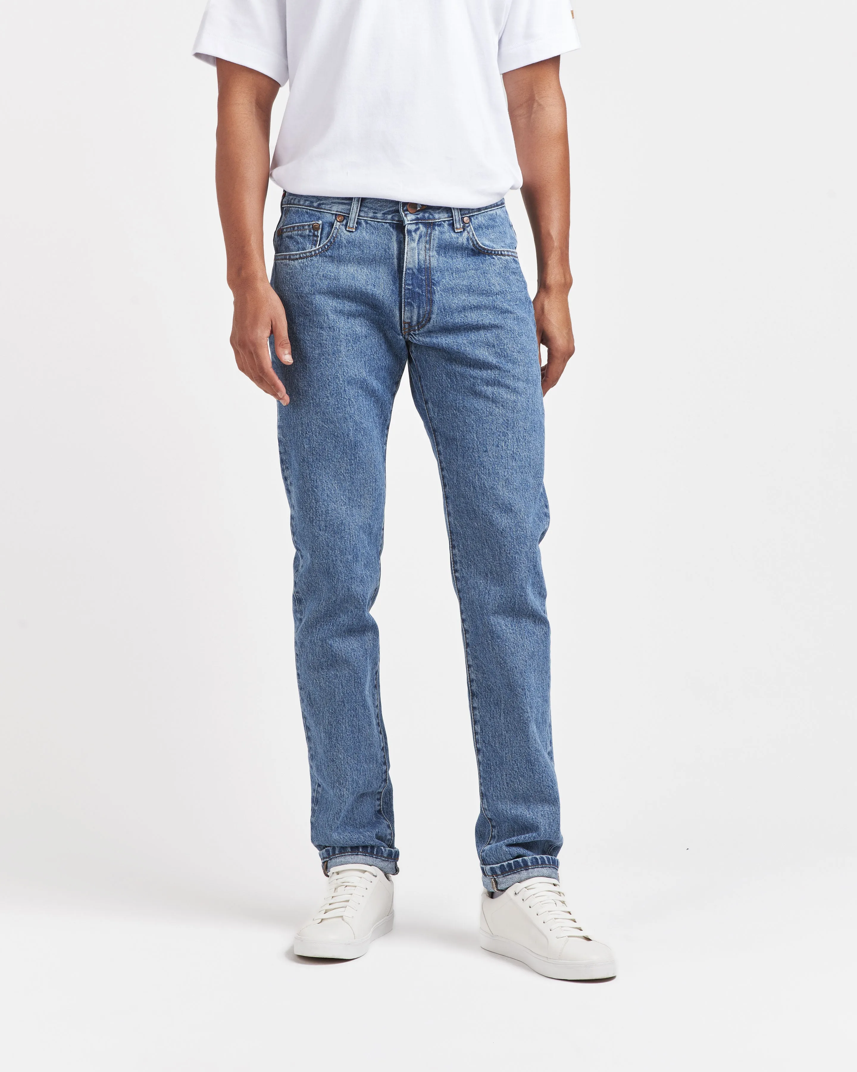 Light fitted straight men's jeans