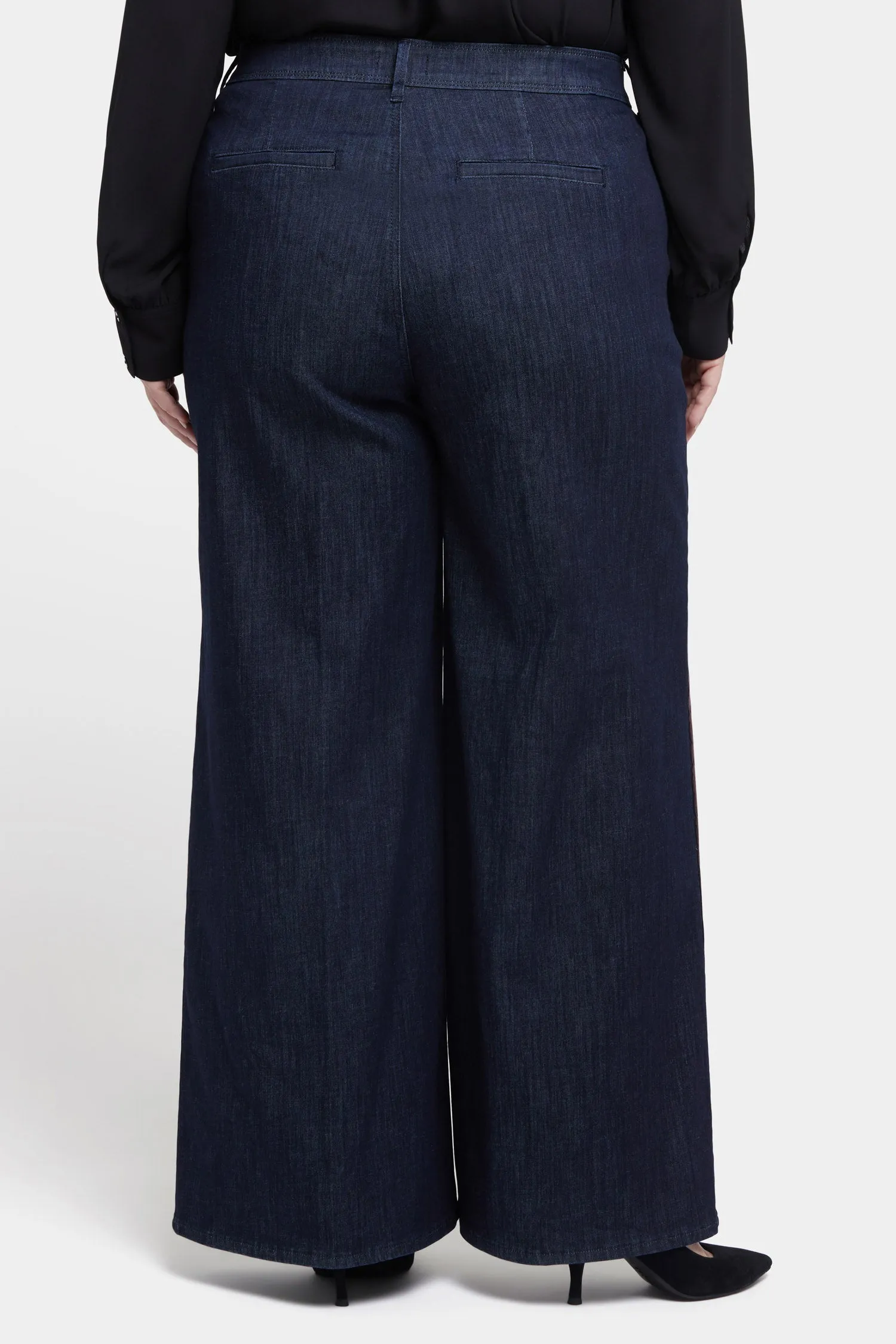 Mona Wide Leg Trouser Jeans In Plus Size - Lightweight Rinse