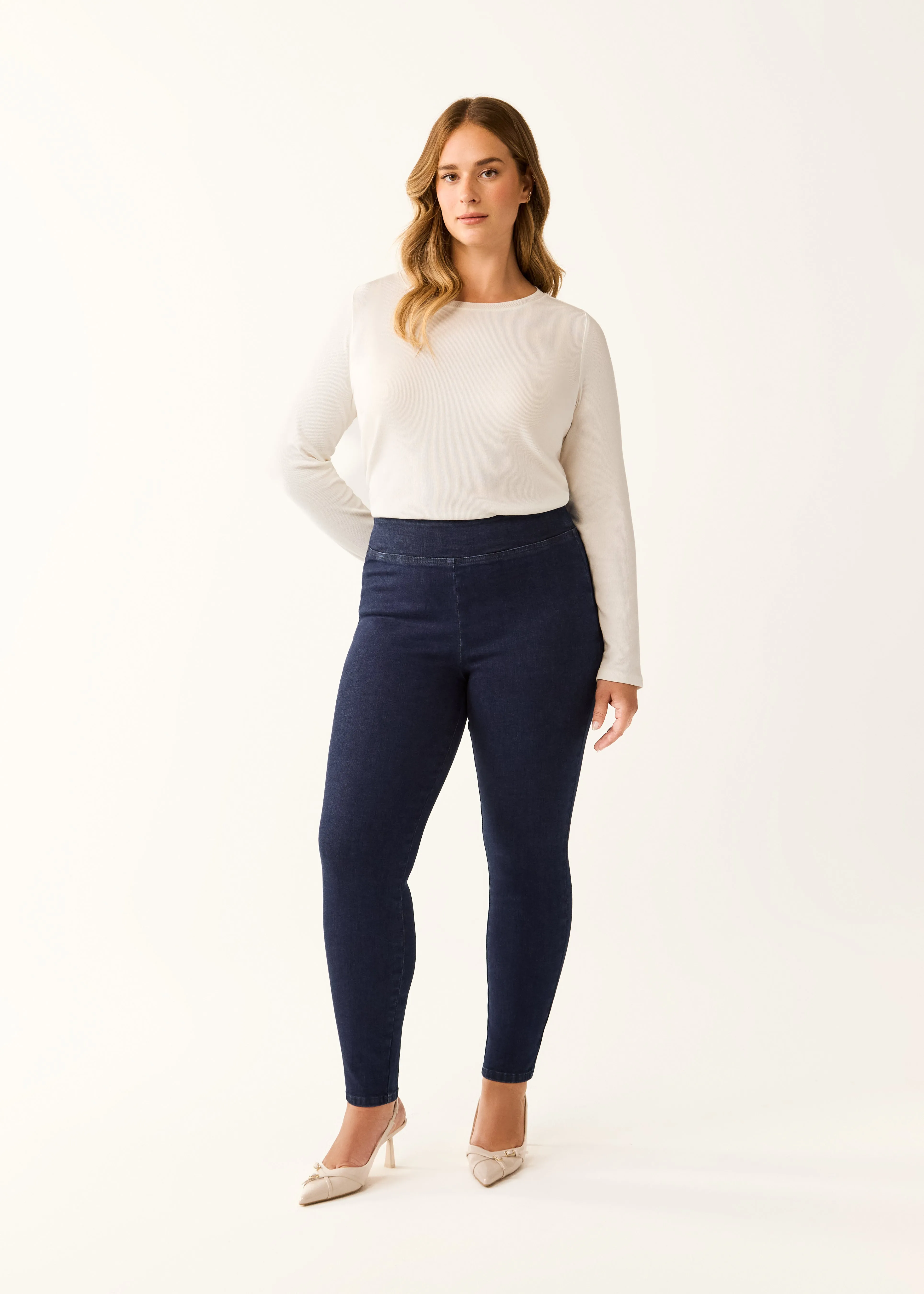 Pull-On Slim Ankle Denim