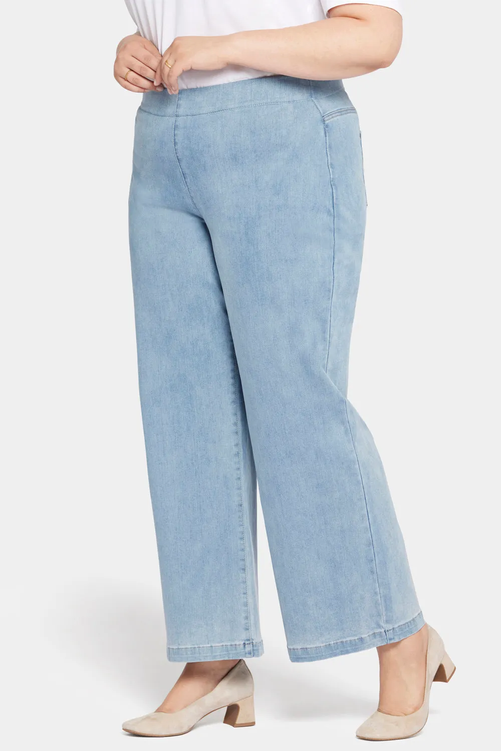 Pull-On Teresa Wide Leg Jeans In Plus Size - Crystalline