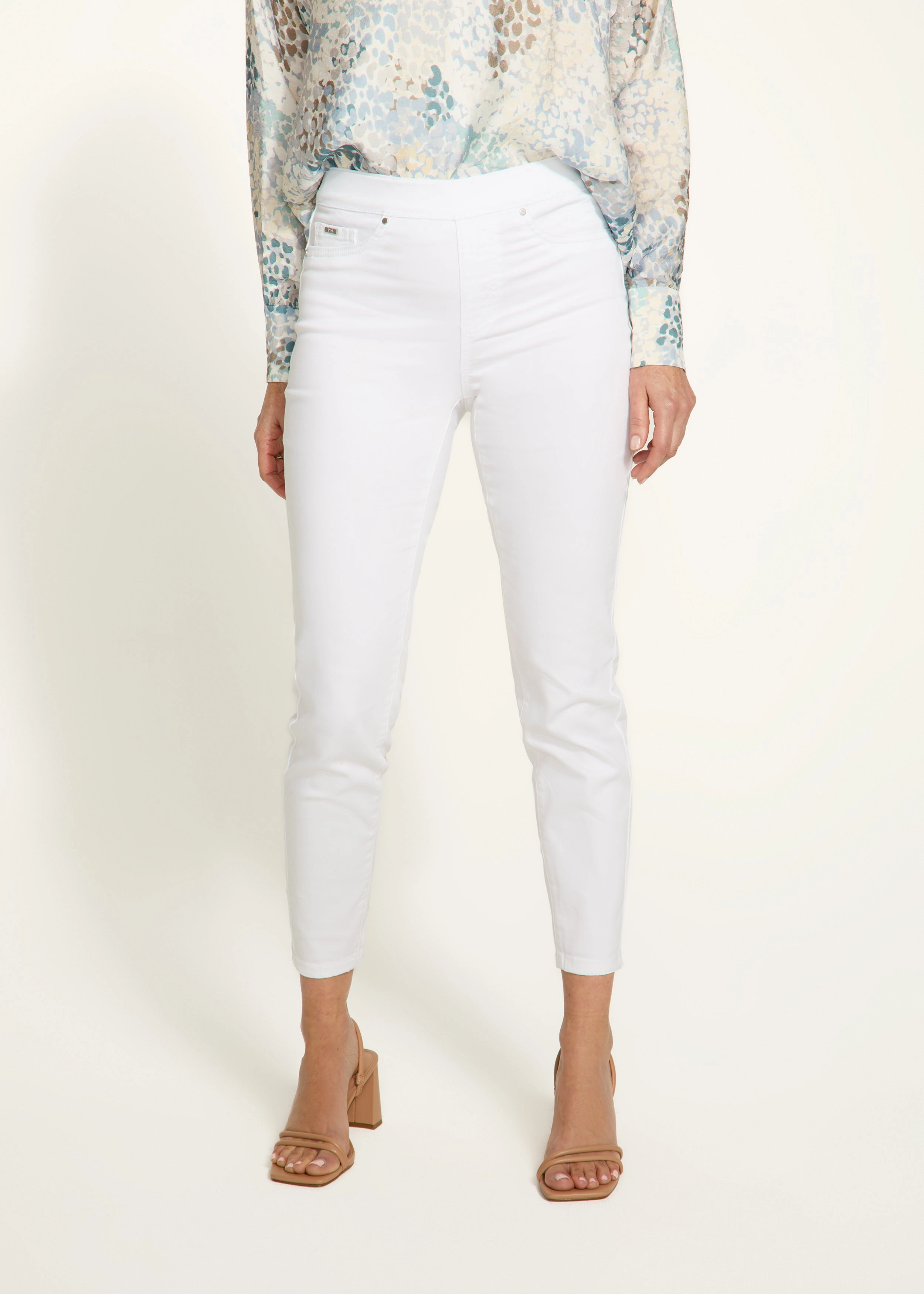 Pull-On Slim Ankle Denim, White