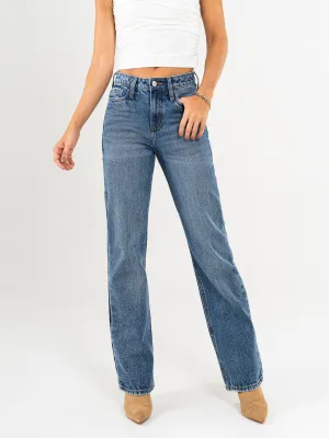 Ref: 065416 Jean straight leg, rígido, tiro medio, tono azul medio