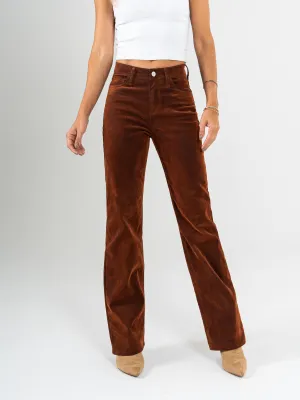 Ref: 065598 Jean straight leg, confort, denim velvet, acabado terciopelo, tiro alto, tono terracota