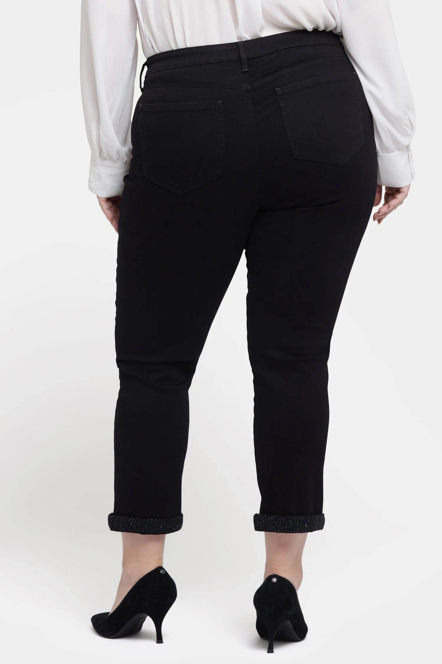 Sheri Slim Ankle Jeans In Plus Size - Black Rinse