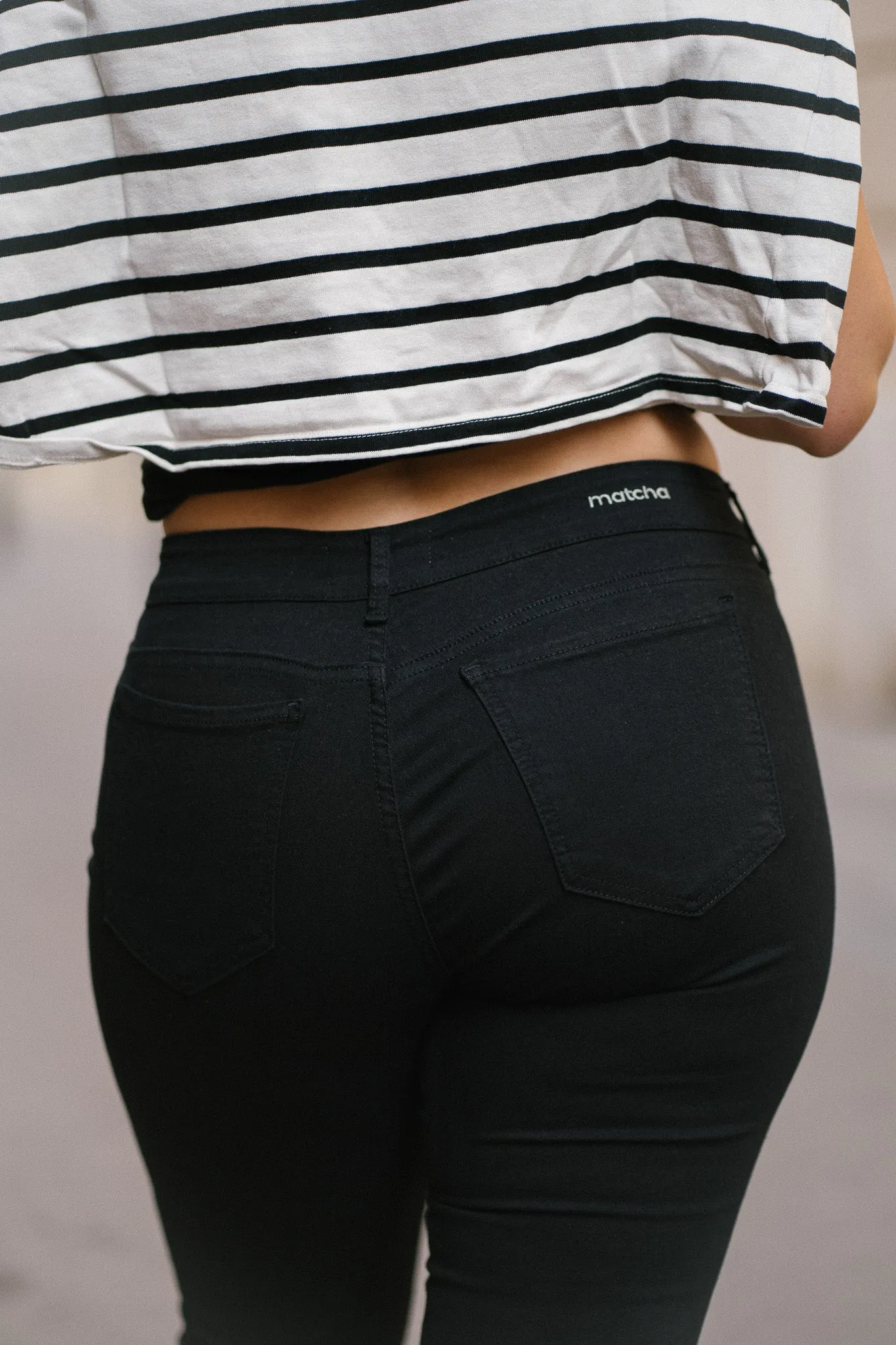 SKINNY MID RISE - BLACK