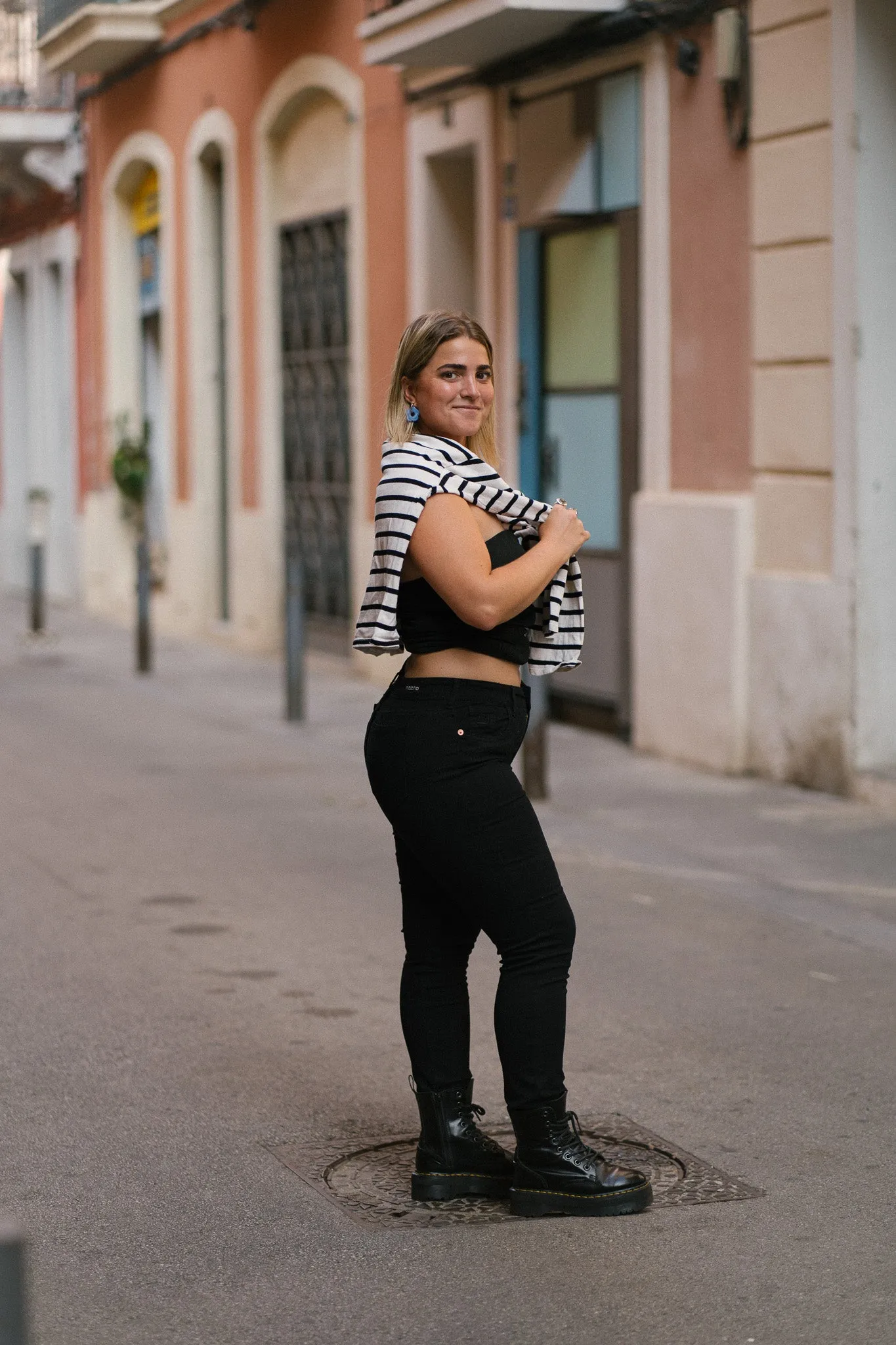 SKINNY MID RISE - BLACK