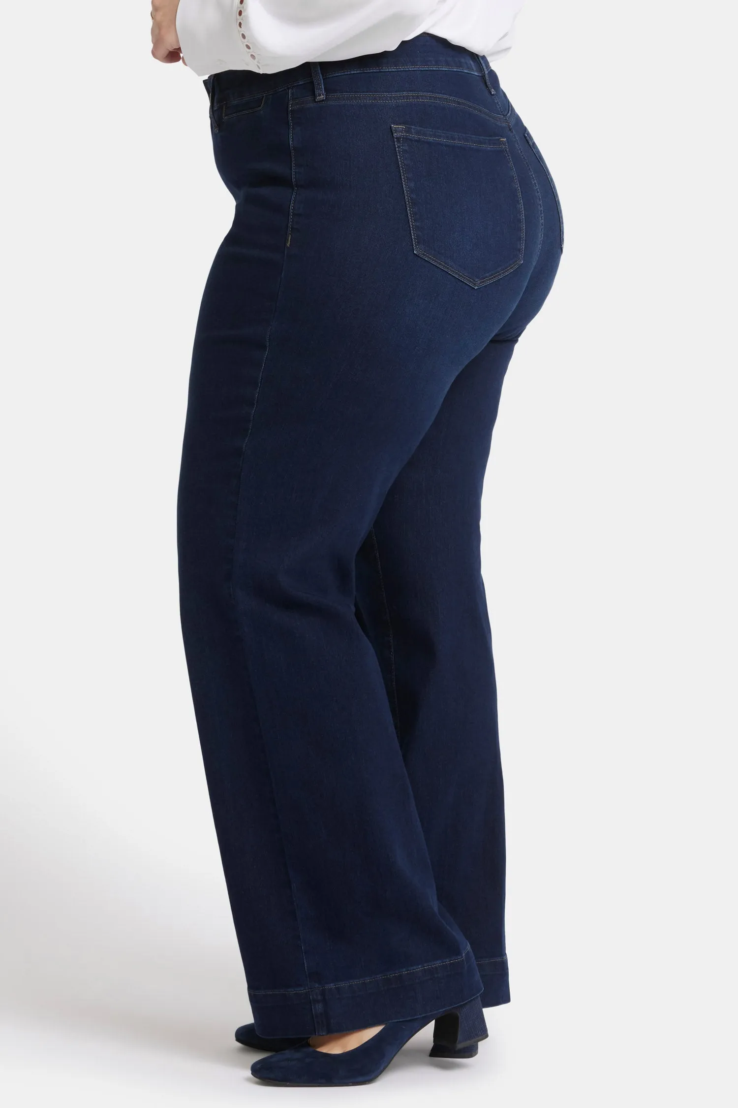Teresa Trouser Jeans In Plus Size - Burbank Wash