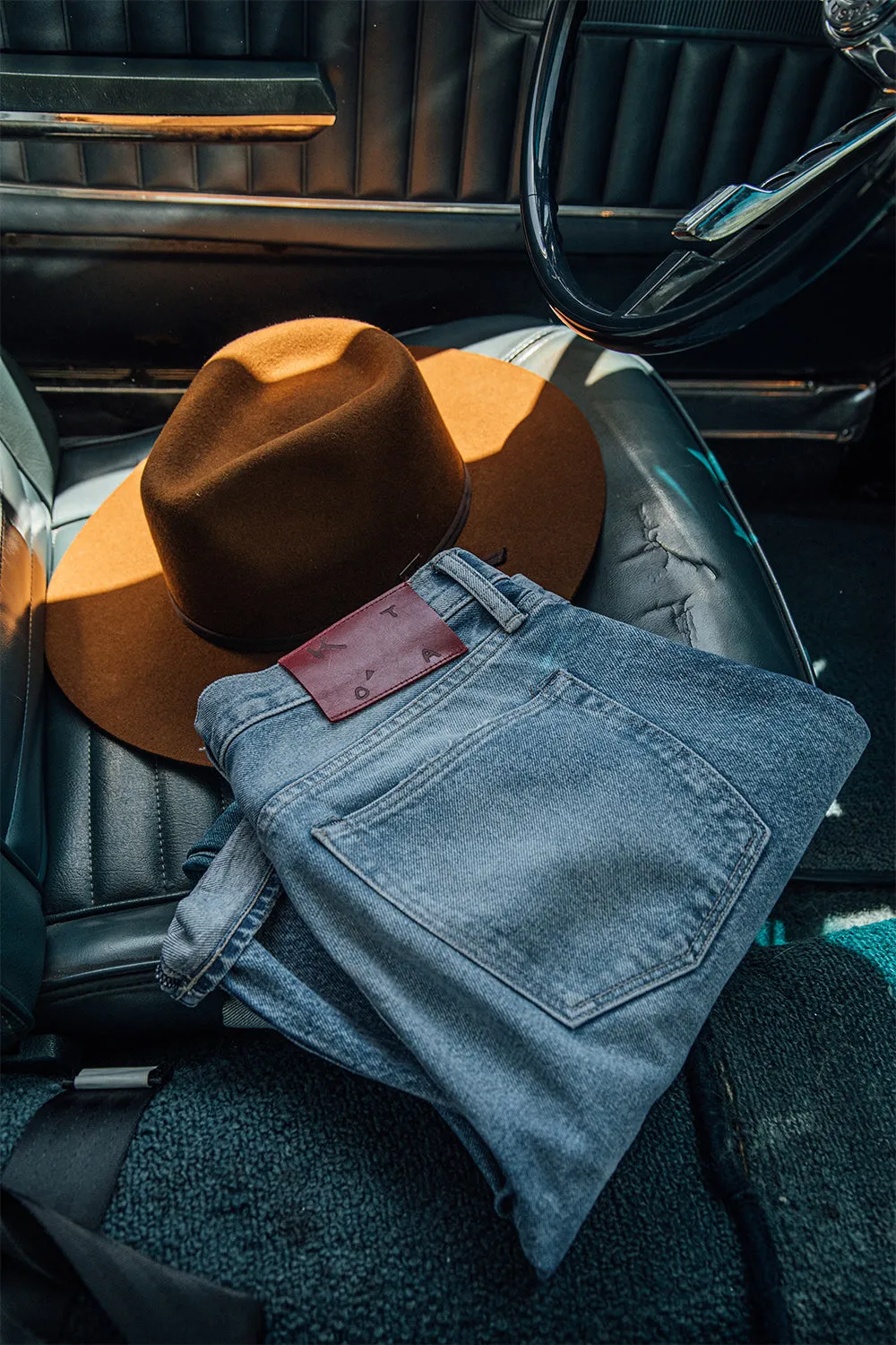 The Pen Slim Natural Slub Indigo - Lou 12.5oz Selvedge