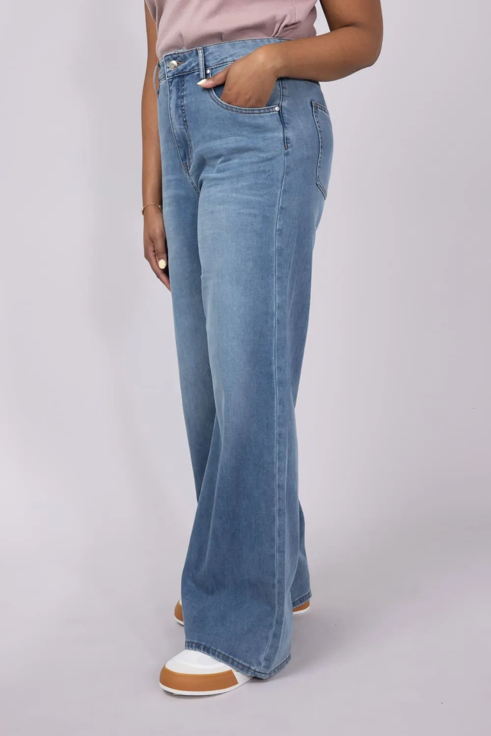 Thread & Supply High Rise Taylor Cloud Wide Leg Jeans for Women | B2367CDSTS-VINTAGEWASH