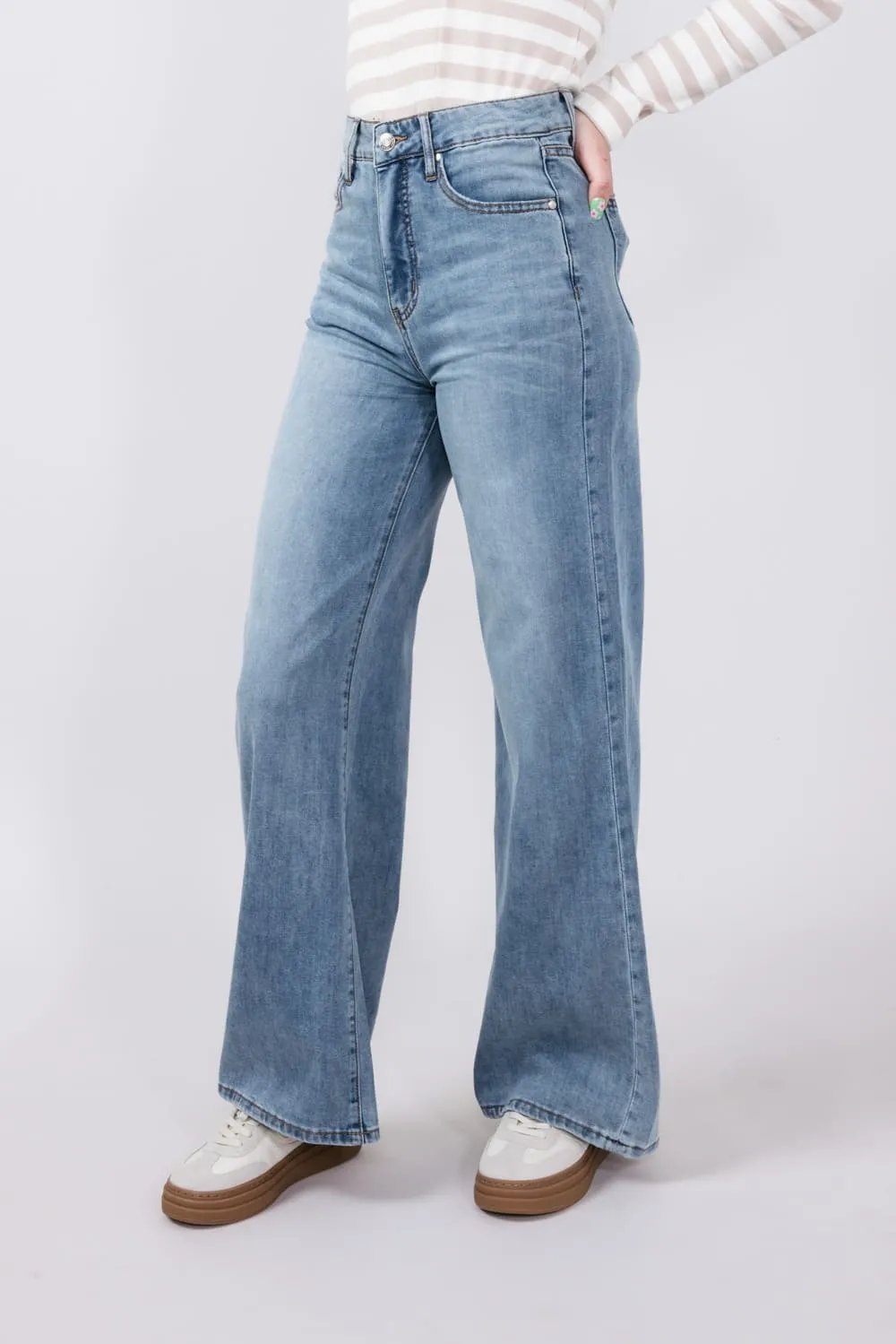 Thread & Supply High Rise Taylor Cloud Wide Leg Jeans for Women | B2367CDSTS-VINTAGEWASH