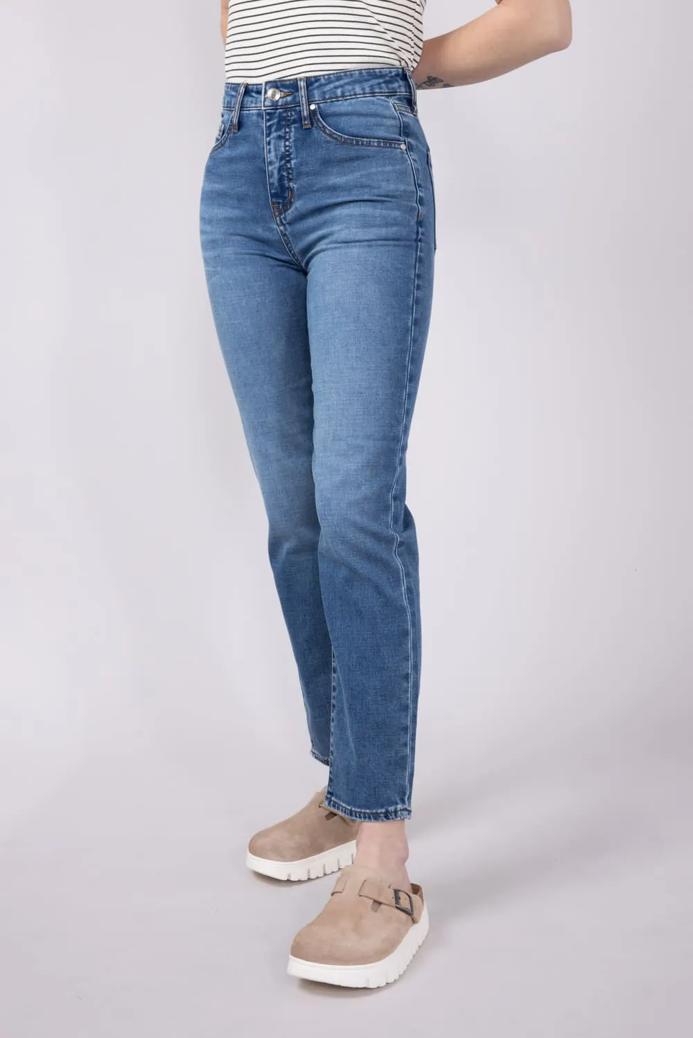 Thread & Supply Mid Rise Adrian Cigarette Straight Jeans for Women | B2373DEKTS-DARKWASH