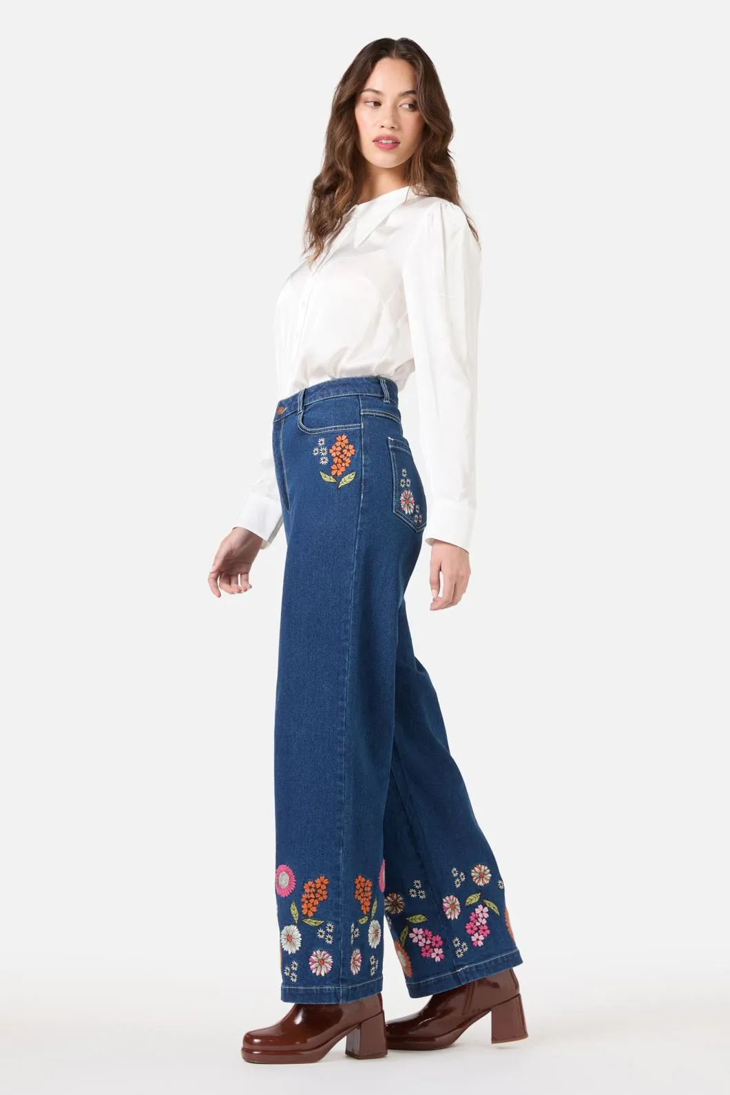 Viva Floral Embroidered Jean